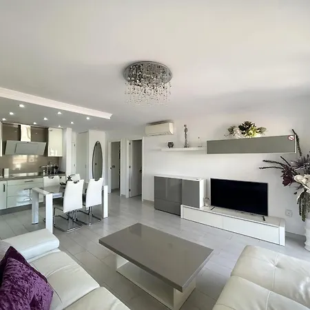 Stunning 2 Bedroom In Cristianos K203