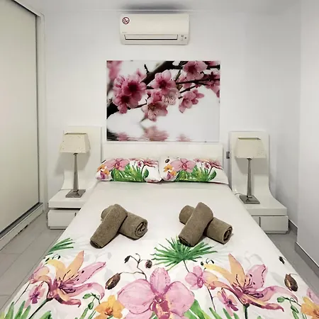 Apartment Stunning 2 Bedroom In Cristianos K203