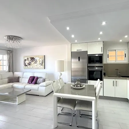 Stunning 2 Bedroom In Cristianos K203 Apartment *