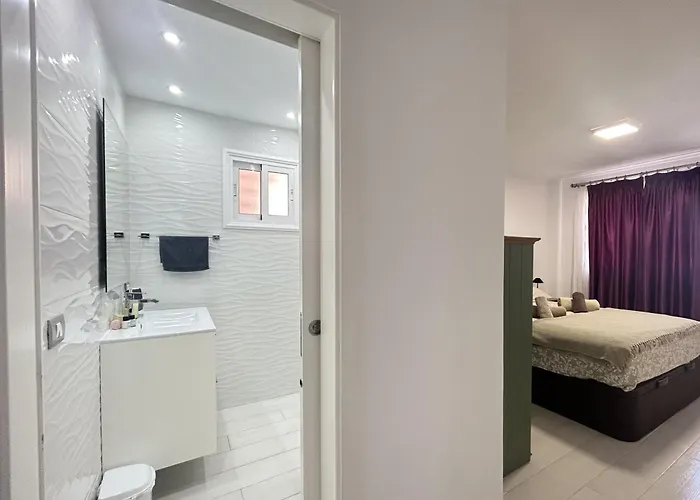 Stunning 2 Bedroom In Cristianos K203 Apartment Los Cristianos (Tenerife)
