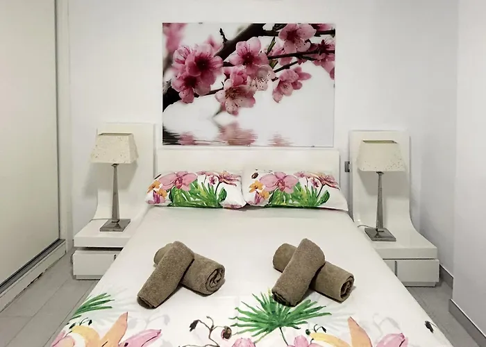 Apartment Stunning 2 Bedroom In Cristianos K203