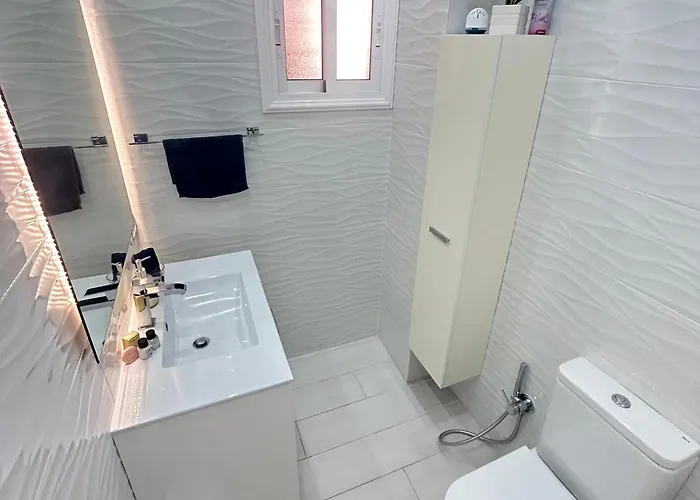 Stunning 2 Bedroom In Cristianos K203 * Los Cristianos (Tenerife)