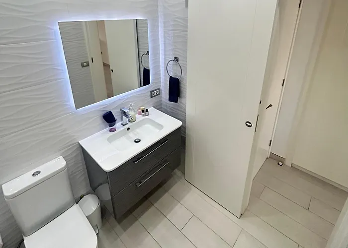 Stunning 2 Bedroom In Cristianos K203 Apartment *